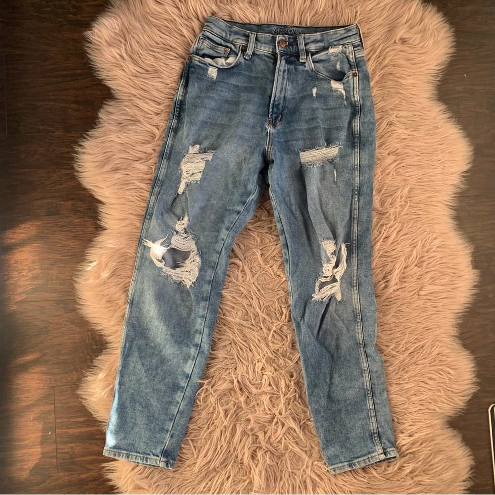 JC Penny Women’s Blue High-Rise Ripped Curvy Mom Jeans